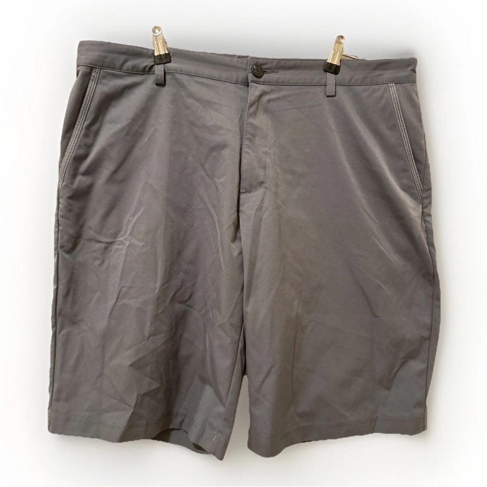 Adidas Shorts Mens Gray Three Stripe Clima Cool Pocketed Golf Shorts 36 RN 88387